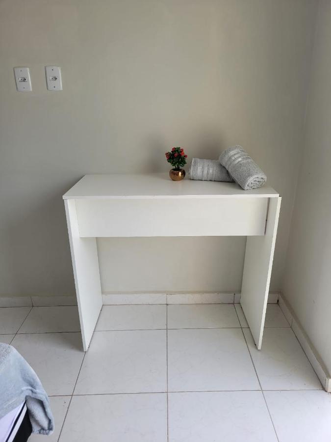 Sobrado 4 amplo e confortável em condomínio Corumbá Exterior foto